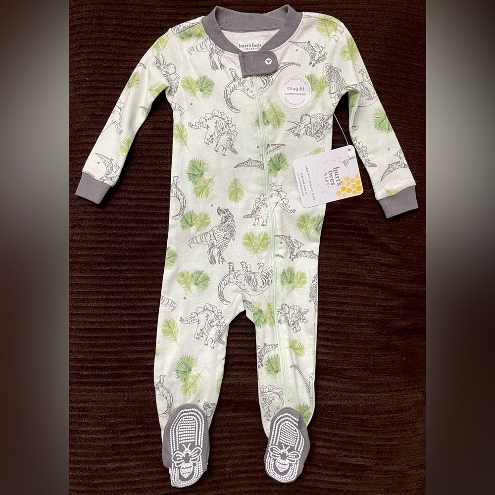 Burt’s Bees 6/9 Dinosaur Pjs NEW